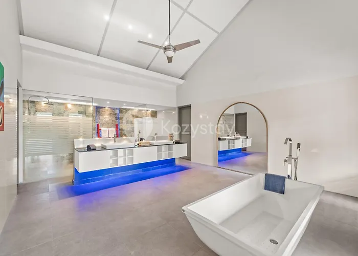 Atelier By Kozystay - Artistic In Villa *